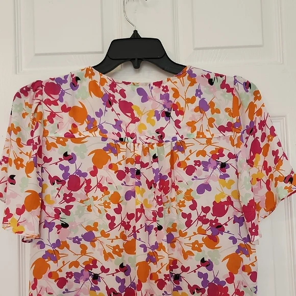W5 Multicolor Floral Blouse - Picture 6 of 10